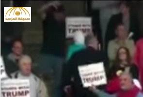 بالفيديو: شاهد لحظة طرد مسلمة محجبة من المؤتمر الإنتخابي لـ"ترامب"