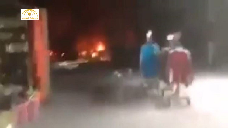 شاهد:لحظة وقوع تفجيرين في مجمع تجاري شرق بغداد
