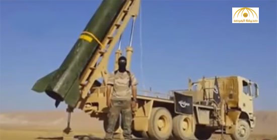 بالصور : جيش الإسلام  يعلن امتلاكه صواريخ باليستية