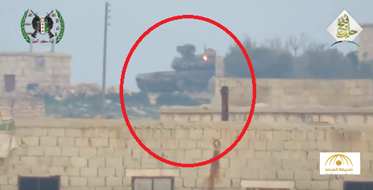 شاهد: لحظة تدمير دبابة روسية بصاروخ تاو أمريكي في سوريا