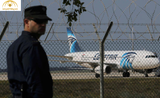 خاطف الطائرة المصرية طلب التوجه إلى إسطنبول ــ صور