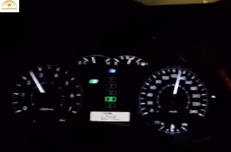 بالفيديو: مواطن يشرح طريقة لفك مثبت السرعة بـ 5 ثوانٍ