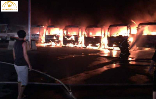 بالفيديو: عمال شركة مقاولات شهيرة بمكة يحرقون سبع باصات احتجاجًا على تأخُّر رواتبهم