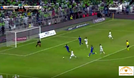 بالفيديو:الأهلي يخطف الفوز على الفتح في مباراة التتويج بثلاثة أهداف مقابل هدفين