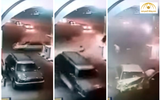 بالفيديو: كاميرا مراقبة ترصد لحظة اصطدام سيارة بمحطة وقود وهروب السائق ومرافقه