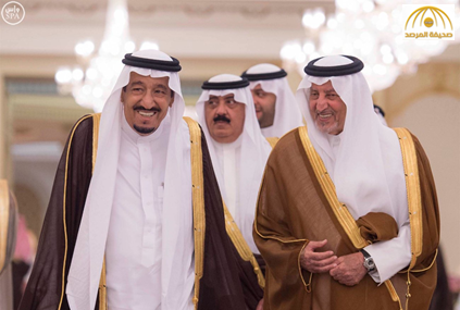 بالصور: الملك سلمان يستقبل الأمراء وأصحاب الفضيلة والمعالي وجموعاً من المواطنين
