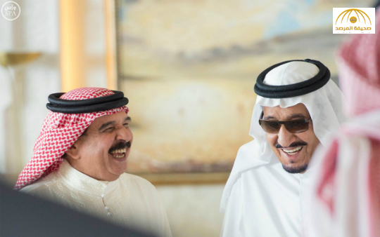 بالصور : خادم الحرمين الشريفين يستقبل ملك البحرين في مقر إقامته بطنجة