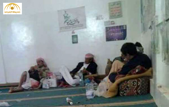 بالصور: حوثيون يحولون المساجد بشمال صنعاء إلى وكر لتعاطي القات المخدر!