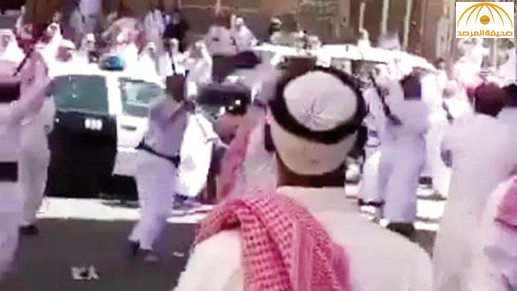 بالفيديو: ملاقيف يحوّلون رقصة "مزمار" إلى مشاجرة جماعية بالطائف!