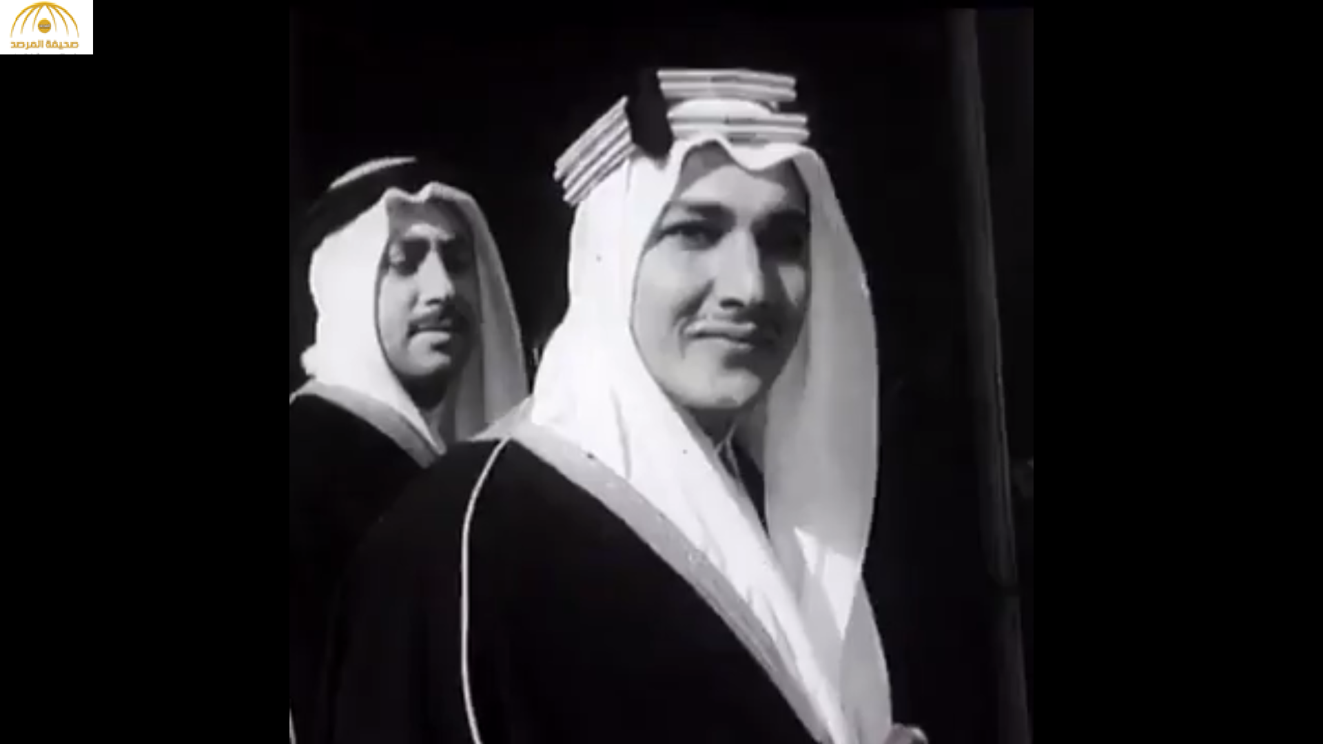 شاهد: خالد بن طلال ينشر فيديو قديم لوالده وهو يحمل "سيفا" أثناء تعيينه سفيرًا للمملكة في فرنسا