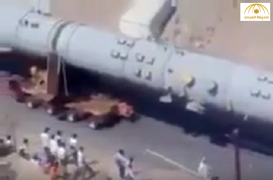 بالفيديو:الحوثيون يروجون لأنبوب نفط على أنه صاروخ مدمر