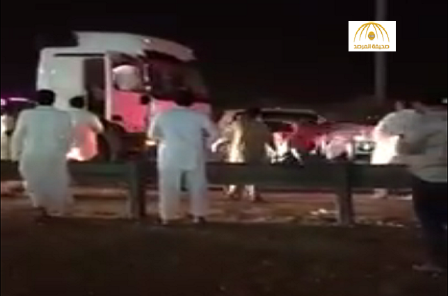 فيديو جديد يكشف تفاصيل مثيرة عن حادثة "سائق الشاحنة المتهور".. والشرطة توضح