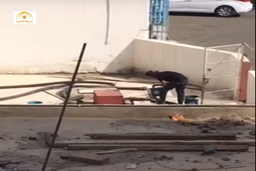 بالفيديو: شاهد كيف يتم غش الوقود بإحدى محطات مكة المكرمة
