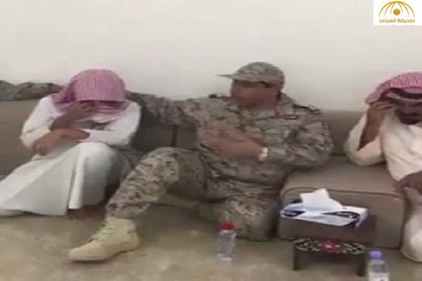 بالفيديو : كيف علّق قائد المنطقة الشمالية على طلب نجل الشهيد "الدهمشي" أثناء عزاء والده ؟