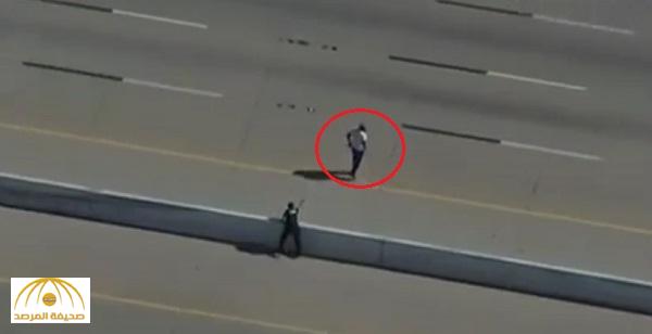 بالفيديو : مطاردة مثيرة لمطلوب هارب على طريق سريع  في ولاية تكساس الأمريكية