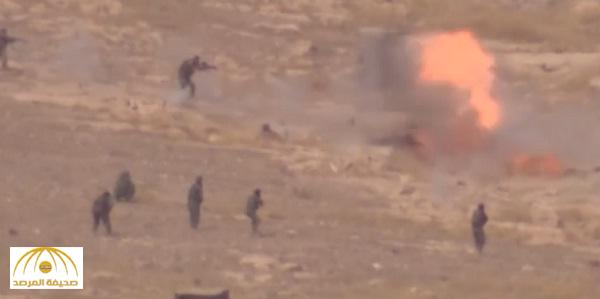 بالفيديو .. داعشي يفجِّر نفسه بعد محاصرته داخل نفق في الموصل