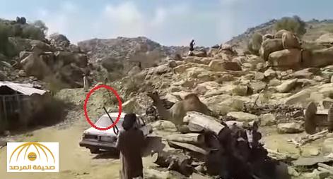 بالفيديو: مواطن يطلق النار على رأس جمل قبل نحره !