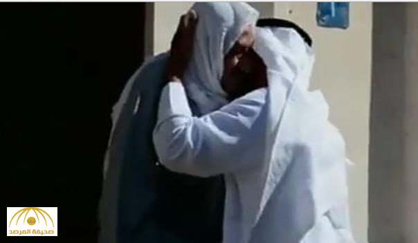 بالفيديو.. مواطن يلتقي بمعلمه في مصر بعد فراق دام 40 عاماً