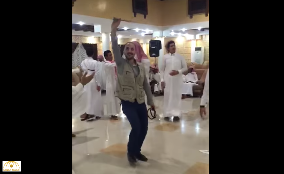 بالفيديو.. مصري يشعل حفل زواج سعودي بـ"وصلة رقص"
