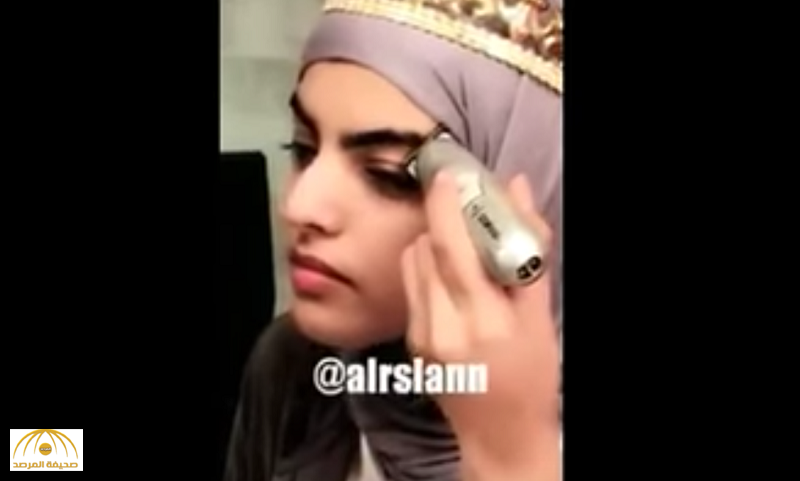 بالفيديو: سارة الودعاني تحلق حاجبها بمكينة .. ومغردون: "أصيبت بمرض حب الشهرة"