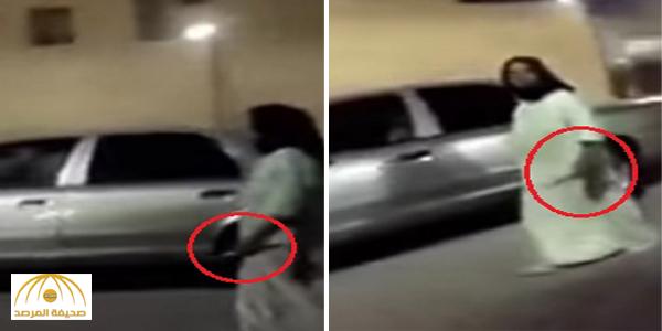 بالفيديو : امرأة بدون عباءة تتجول بسكين في أحياء جدة