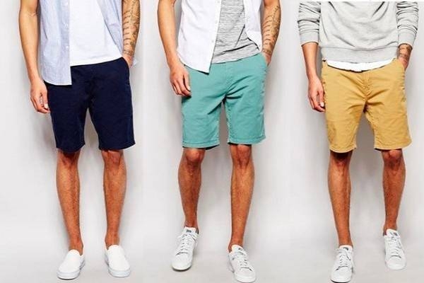 Amending public taste violations, considering that wearing shorts for men is not considered a violation in public places