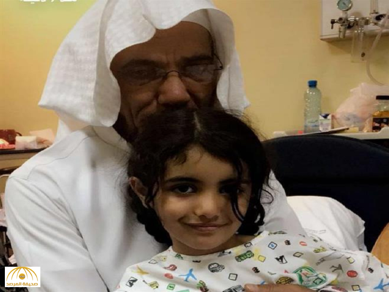 "العودة" ينشر صور لابنته المصابة من داخل المستشفى.. تعاطف واسع بين المتابعين !