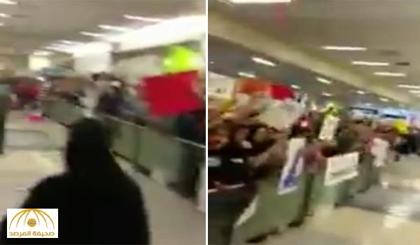 بالفيديو: مواطن بالزي السعودي يوثق ردة فعل الأمريكان لحظة وصوله هو وزوجته مطار واشنطن