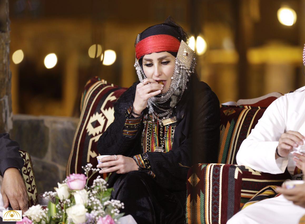 شاهد .. "نهى الحربي" ترتدي زيا تقليديا ببرنامج البيت السعودي !