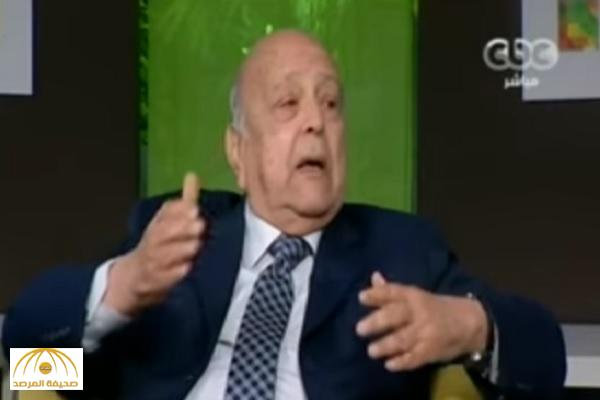 بالفيديو : خبير اقتصادي مصري يدعو وبشكل فوري إلى منع "العمرة" !