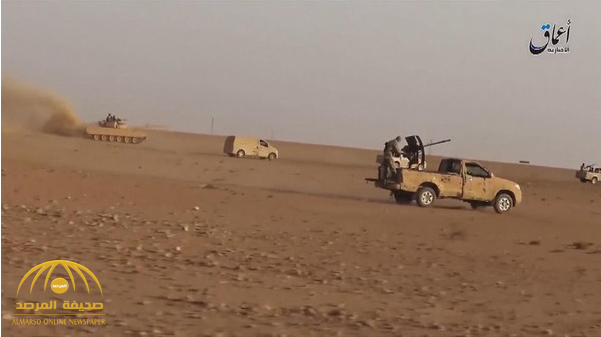 قادة "داعش" يفرون مع عوائلهم من الرقة عبر زوارق إلي الريف الجنوبي - فيديو