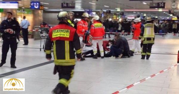 بالفيديو والصور : هجوم بفؤوس على محطة قطار بألمانيا