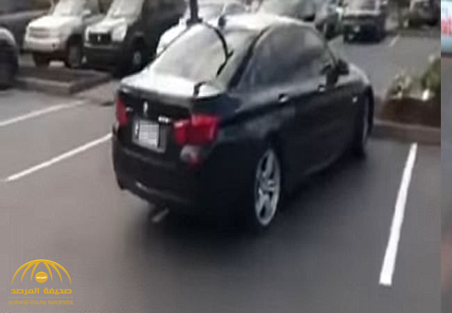 "شاهدها تتمرد على الخط الأبيض".. سيارة "BMW" تثير غضب سائق "الجيب" فكان هذا تصرفه ؟!-فيديو وصور