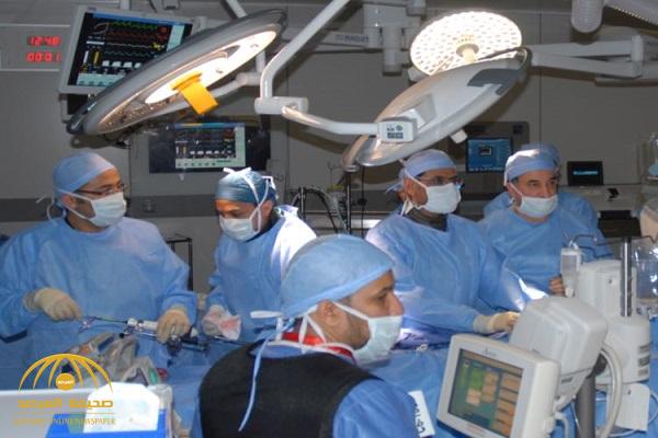 نجاح عملية زراعة صمامات لمريضتين في مركز الأمير سلطان للقلب دون تدخل جراحي