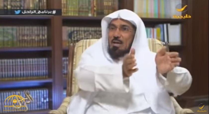 بالفيديو: العودة يحكي تفاصيل اتصال مفاجئ من الملك فهد لغازي القصيبي في بريطانيا