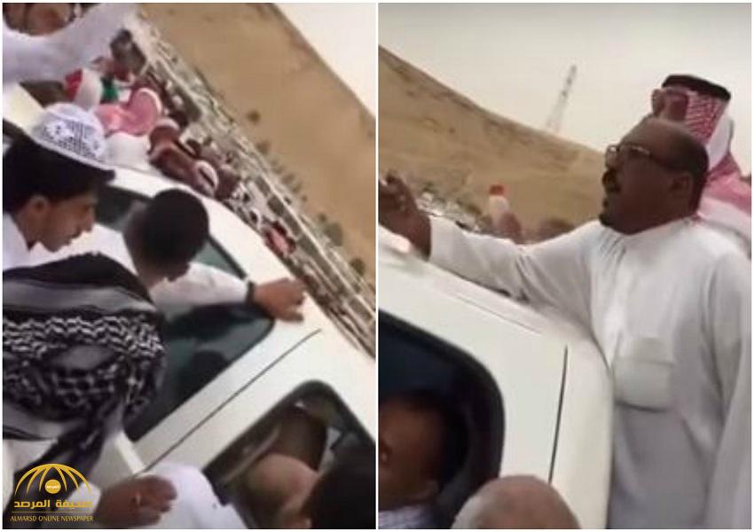 فيديو:  "فوضى" في مزاد مرور الرياض بعد رفض بيع سيارة بسعر المزايدة.. شاهد رد فعل الحضور !