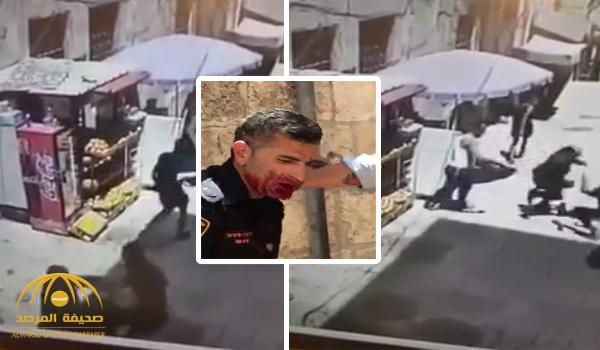 شاهد .. لحظة طعن الأردني " الكسجي " شرطياً إسرائيلياً في فلسطين
