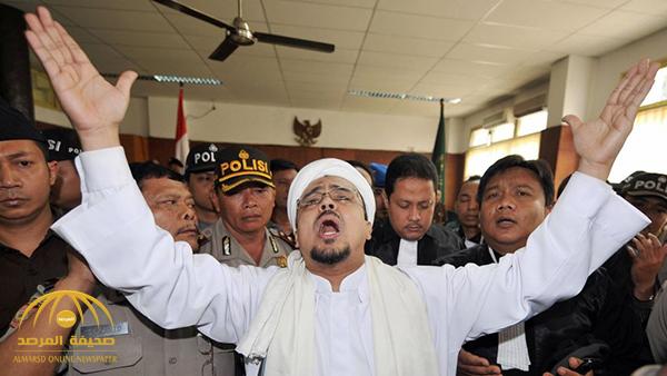 فضيحة جنسية تلاحق داعية إسلامي كان قد “احتج” على نشر مجلة “بلاي بوي” في اندونيسيا