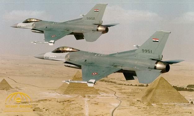 بالصور : القوات الجوية المصرية  تقصف مدينة درنة الليبية