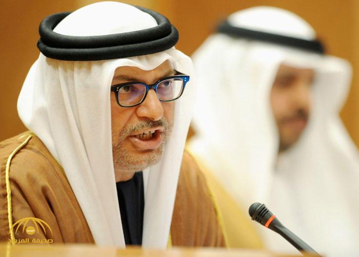 قرقاش يشن هجومًا على قطر ويؤكد: "يصعب الدفاع عن موقفها".. وهذا ما قاله عن ذراعها الإعلامي "الجزيرة"!