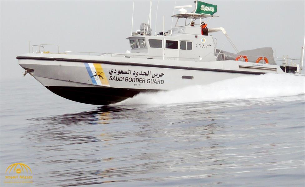 القوات البحرية السعودية تلقي القبض على زورق محمل بالأسلحة داخل  المياه الإقليمية للمملكة