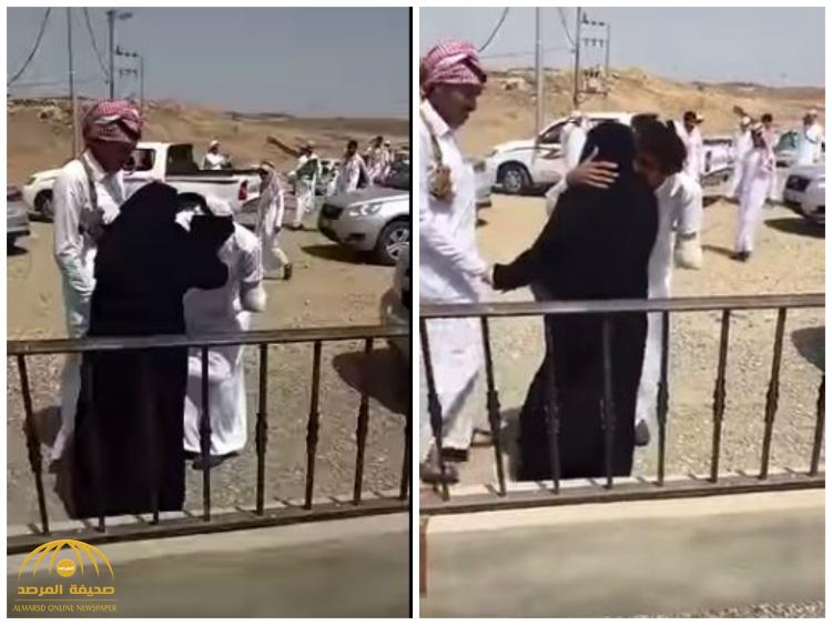 بالفيديو والصور : شاهد كيف كان استقبال الأم لابنها الغامدي الذي بترت يده في الحد الجنوبي