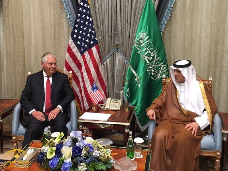 لإيجاد حل للأزمة الخليجية..وزير الخارجية الأميركي يصل جدة