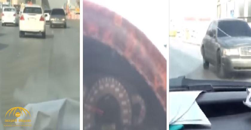 بالفيديو: قائد مركبة يسير بشكل معكوس في أحد شوارع الرياض.. ورواد "التواصل" يعلقون!
