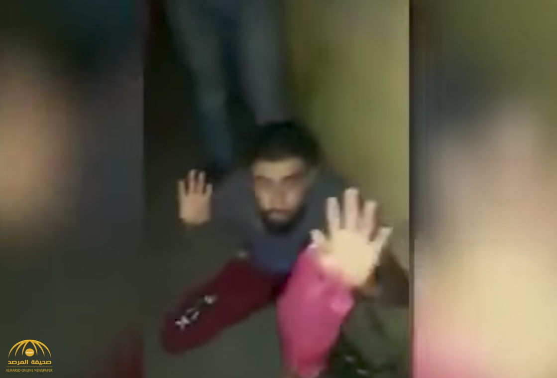 شاهد فيديو مؤلم: ضرب وإهانة شاب في لبنان بسبب جنسيته السورية!