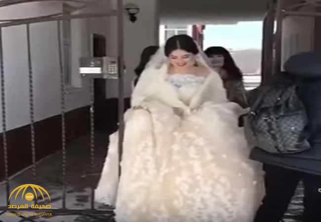 بالفيديو : مصوّر يسقط بعد رؤية جمال عروس شيشانية