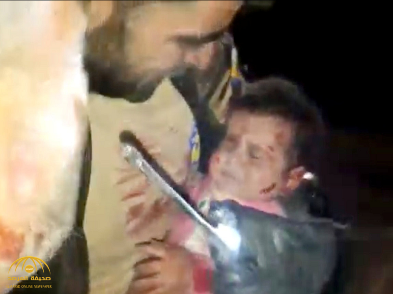 الطائرات الروسية وطائرات النظام السوري يرتكبان مجزرة مروعة بحق المدنيين بينهم 15 طفلاً في إدلب-فيديو وصور