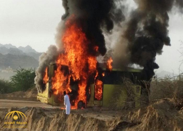 بالصور: حريق يلتهم حافلة تقل 40 طالبة بعسير!