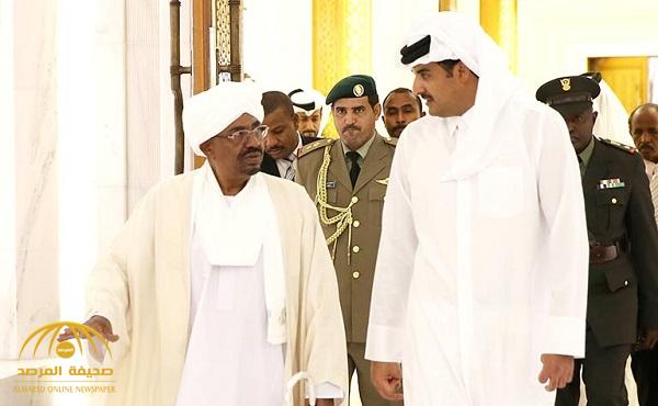 البشير يصل الدوحة في أول زيارة لرئيس عربي إلى قطر منذ الأزمة