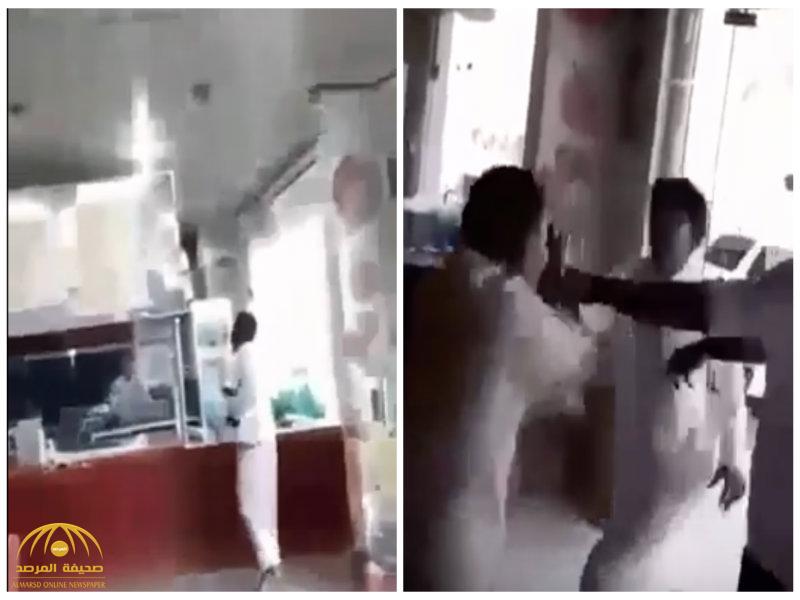 "شرطة الرياض"تصدر بياناً حول الإطاحة بمواطن تهجم على عامل مطعم في الهياثم